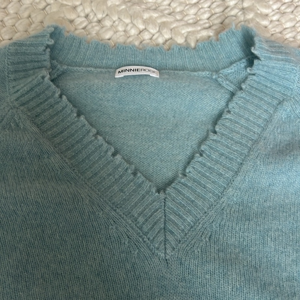 Minnie Rose Cashmere Fray V Neck Sweater - Picture 4 of 5